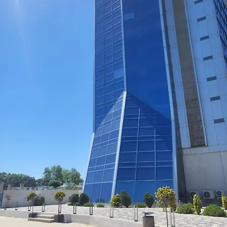 Aquamarine Apartment *